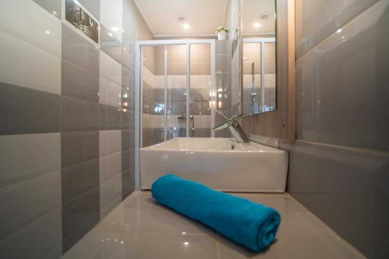 4 Asz Deluxe Apartman Gyula Exteriér fotografie
